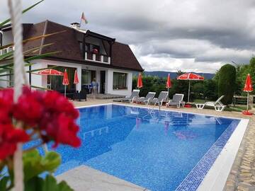Фотографии Гостевой дом Holiday House Kubrat г. Сапарева-Баня (Болгария) №2 Фото Гостевой дом Holiday House Kubrat г. Сапарева-Баня 2