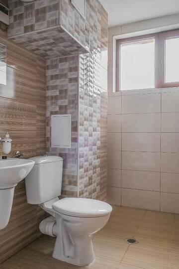 Фото номера Двухместный номер с 1 кроватью и балконом Гостевой дом Mini Complex Rilski Terasi г. Сапарева-Баня 10