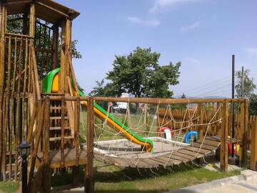 Фото номера Двухместный номер с 1 кроватью и балконом Гостевой дом Mini Complex Rilski Terasi г. Сапарева-Баня 2