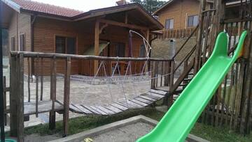 Фото номера Дом с 2 спальнями Гостевой дом Mini Complex Rilski Terasi г. Сапарева-Баня 3