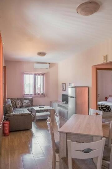 Фото номера Дом с 2 спальнями Гостевой дом Mini Complex Rilski Terasi г. Сапарева-Баня 10