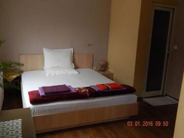 Фото номера Двухместный номер с 1 кроватью и балконом Гостевой дом Guest House Zdravets г. Сапарева-Баня 6