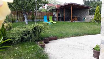 Фотографии Гостевой дом Guest House Vessyta г. Сапарева-Баня (Болгария) №3 Фото Гостевой дом Guest House Vessyta г. Сапарева-Баня 3