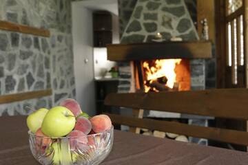 Фото номера Дом с 5 спальнями Гостевой дом Guest House ViA г. Сапарева-Баня 8