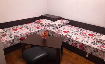 Фото номера Двухместный номер с 2 отдельными кроватями Гостевой дом Ivaylova house г. Сапарева-Баня 4