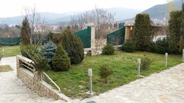 Фото номера Дом с 5 спальнями Гостевой дом Holiday House Kubrat г. Сапарева-Баня 58