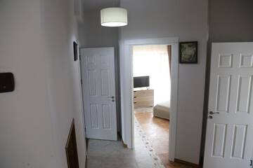 Фото номера Дом с 5 спальнями Гостевой дом Holiday House Kubrat г. Сапарева-Баня 42