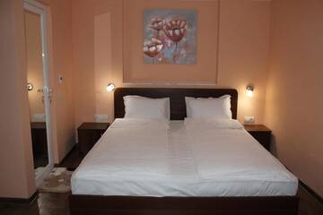 Фото номера Двухместный номер с 1 кроватью Гостевой дом Center Guest House г. Сапарева-Баня 6