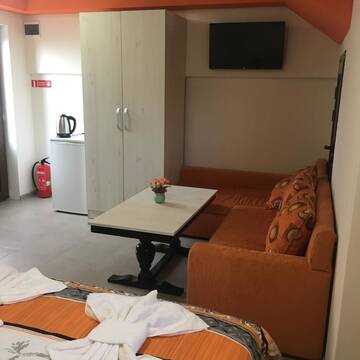 Фото номера Studio, Ground Floor Гостевой дом Villa Murite г. Сапарева-Баня 8