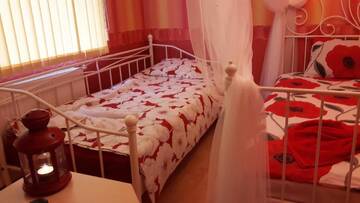 Фото номера Трехместный номер Гостевой дом Guesthouse Jasmin г. Сапарева-Баня 4