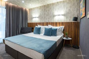 Фото номера Двухместный номер Делюкс с 1 кроватью Отель 103 Degrees Hotel &amp; Spa г. Сапарева-Баня 5